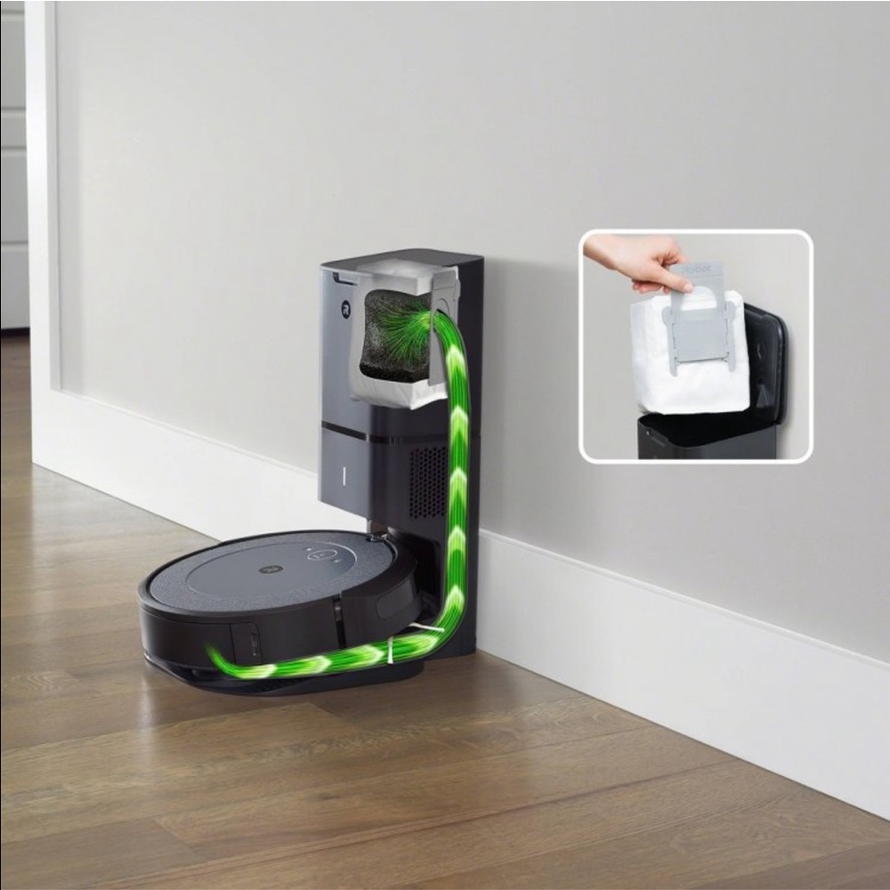 iRobot Roomba i3 3550 with disposal bin